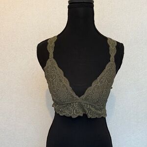 SPICE UP TGE NEW YEARS! Racerback Lace Bralette in Olive Green